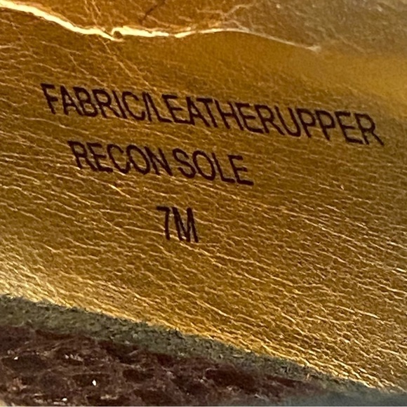 ZINC Security Black Leather and Suede Snakeskin Peep-toe Heels - Picture 7 of 8